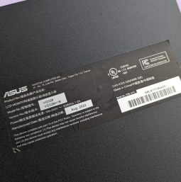 ASUS TUF Gaming VG328H1B Model Sticker2