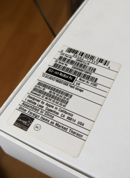 Box MacBook Pro 13.1 Inch A1502  2015  2