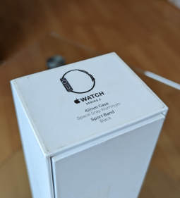Box Apple Watch 2   2