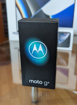 Box Motorola Moto G8