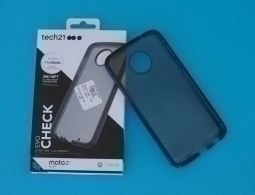 Case Moto Z2 Play Tech21 Black 5