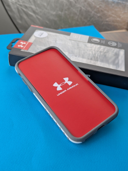 Case Under Armour White 2