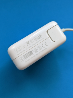 Charger Apple  45 Watt  MagSafe 2  A1436  2
