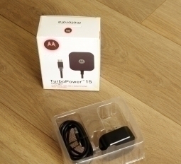 Charger Motorola Moto One  Turbopower 15