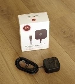 Charger Motorola Moto Z Force Turbopower 15