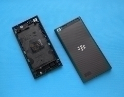 Door Blackberry Leap A Stock 2