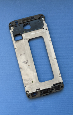Frame Middle Samsung Galaxy J7 2018