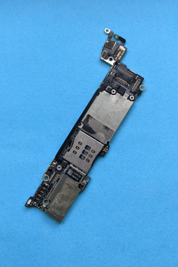 Logic Board Apple Iphone 5 No Ic Lock