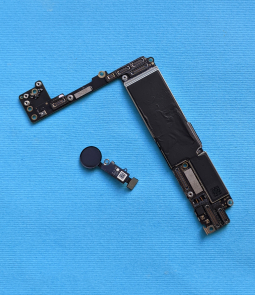 Logic Board Apple Iphone 7 Plus With Finger Scaner Ic Locked 32gb Intel