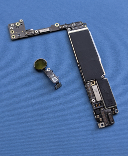 Logic Board Apple Iphone 7 Plus With Finger Scaner Ic Locked 32gb Intel 2