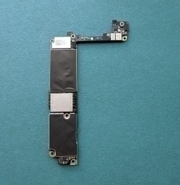 Motherboard Apple Iphone 7 Icloud Locked Pcb