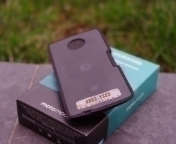 Moto Mod Alexa Speaker Used 2
