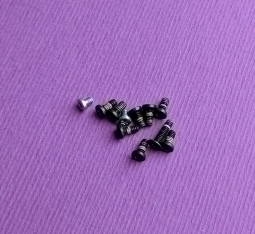 Screws Motorola Droid Ultra