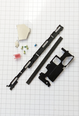 Screws Set And Cover Of Flex Connector Sony Xperia Z5 Premium