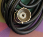 Thumb Adapter BNC F RCA M Q100 3