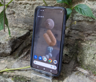 Thumb Case Google Pixel 5 Gear4 Gray 2