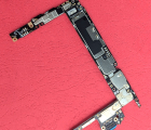 Thumb Motherboard Google Pixel 8 Pro Defective Water Damaged