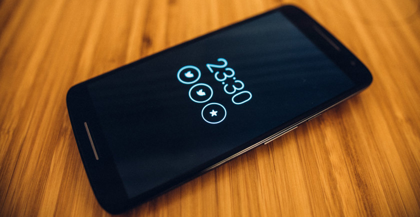 Moto X Play Hands On Review